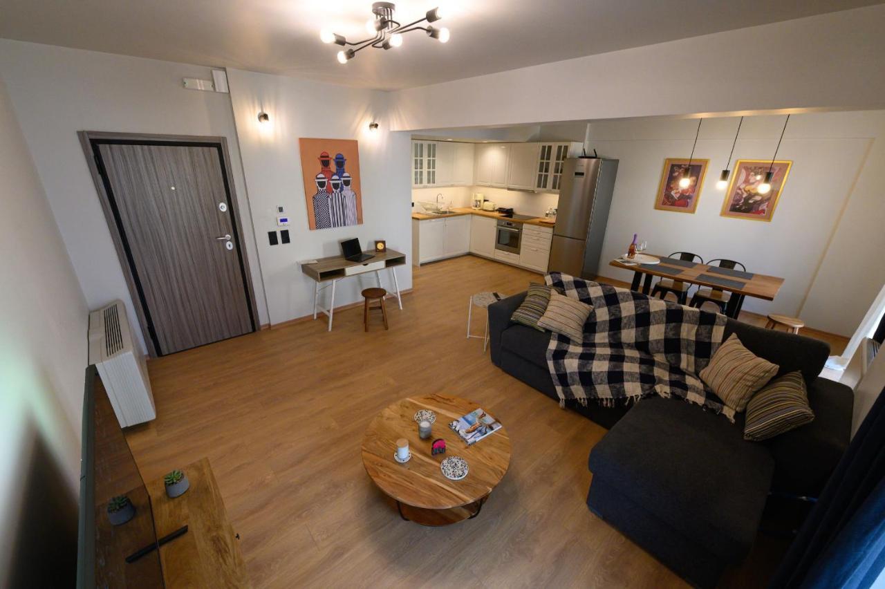 Plato 88 Apartment Kalamata Bagian luar foto